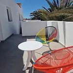 Ξενοδοχείο με διαμερίσματα Hoy Caleta