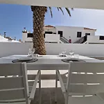 Ξενοδοχείο με διαμερίσματα Hoy Caleta